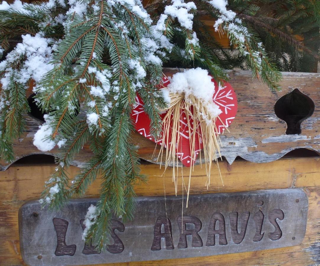 "Chalet Les Aravis" Chalet Et Appartements ル・グラン・ボルナン エクステリア 写真