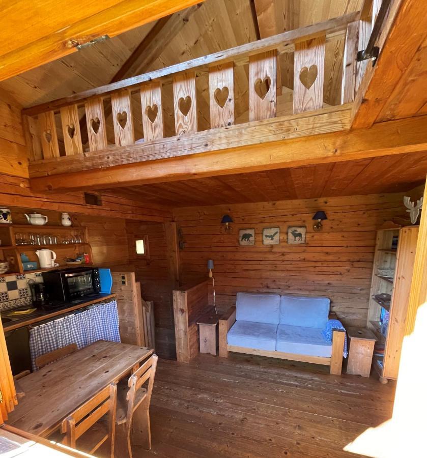 "Chalet Les Aravis" Chalet Et Appartements ル・グラン・ボルナン エクステリア 写真