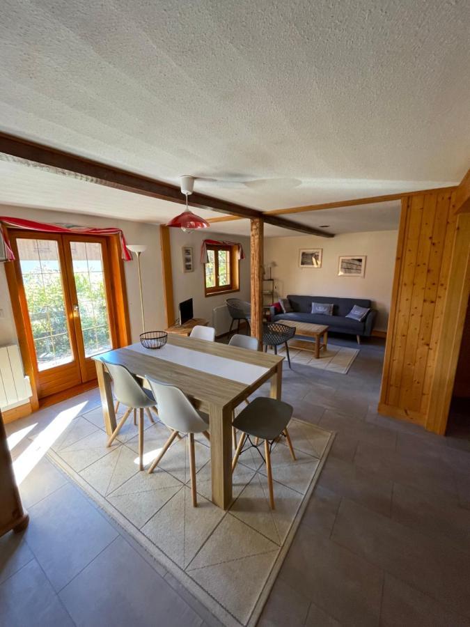 "Chalet Les Aravis" Chalet Et Appartements ル・グラン・ボルナン エクステリア 写真