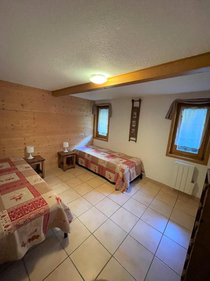 "Chalet Les Aravis" Chalet Et Appartements ル・グラン・ボルナン エクステリア 写真