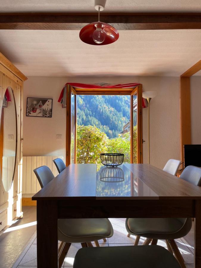 "Chalet Les Aravis" Chalet Et Appartements ル・グラン・ボルナン エクステリア 写真