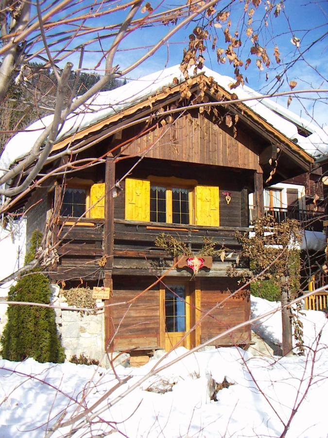 "Chalet Les Aravis" Chalet Et Appartements ル・グラン・ボルナン エクステリア 写真